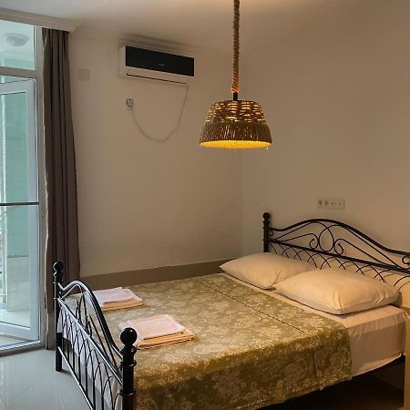 Cozy Apartment In The Center Of Batumi Esterno foto