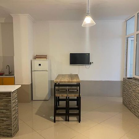 Cozy Apartment In The Center Of Batumi Esterno foto