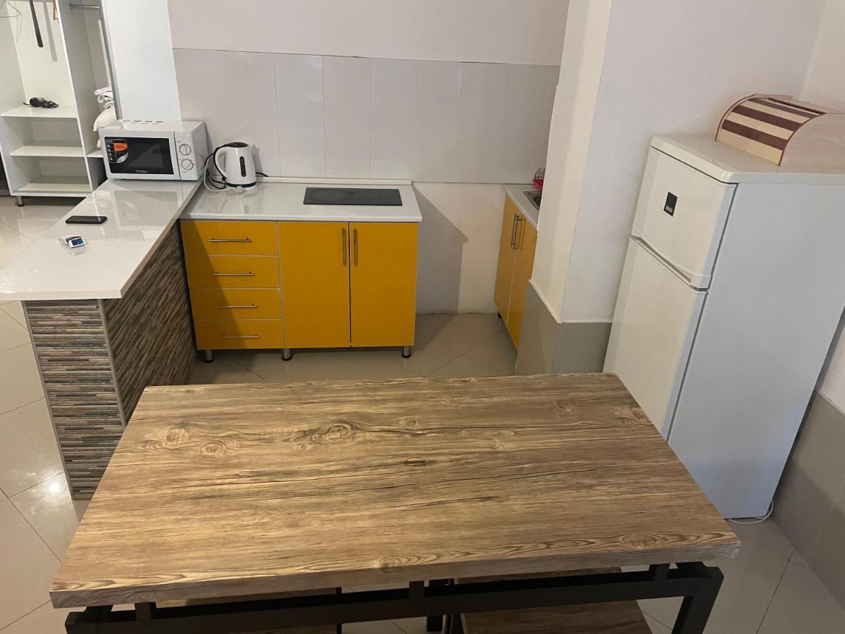 Cozy Apartment In The Center Of Batumi Esterno foto